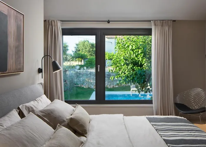 Villa Modern Melon With Outdoor Pool In Porec