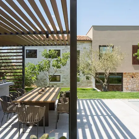 Vila Modern Melon With Outdoor Pool In Porec