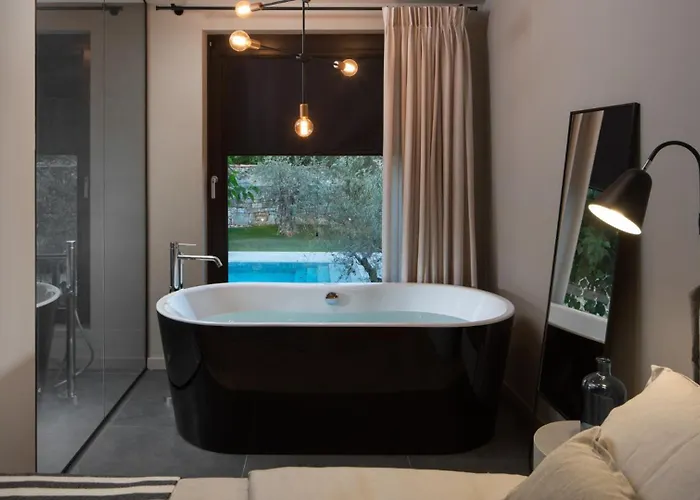 Modern Melon With Outdoor Pool In Porec *