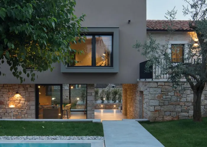 Modern Melon With Outdoor Pool In Porec * Kirmenjak
